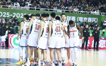 世界杯直播平台-不当水货！杜锋弟子拿下14+10，打南京队开窍了，胡明轩回击质疑