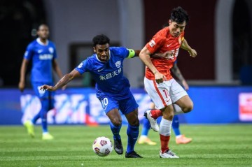 世界杯手机直播平台-【中超】高准翼杨立瑜世界波 沧州雄狮0比2广州队