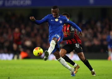 世界杯手机直播平台-凯塞多：我已经很久没有头球得分了 正在适应罗塞尼尔的要求